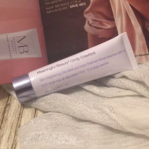 Skin and neck treatment